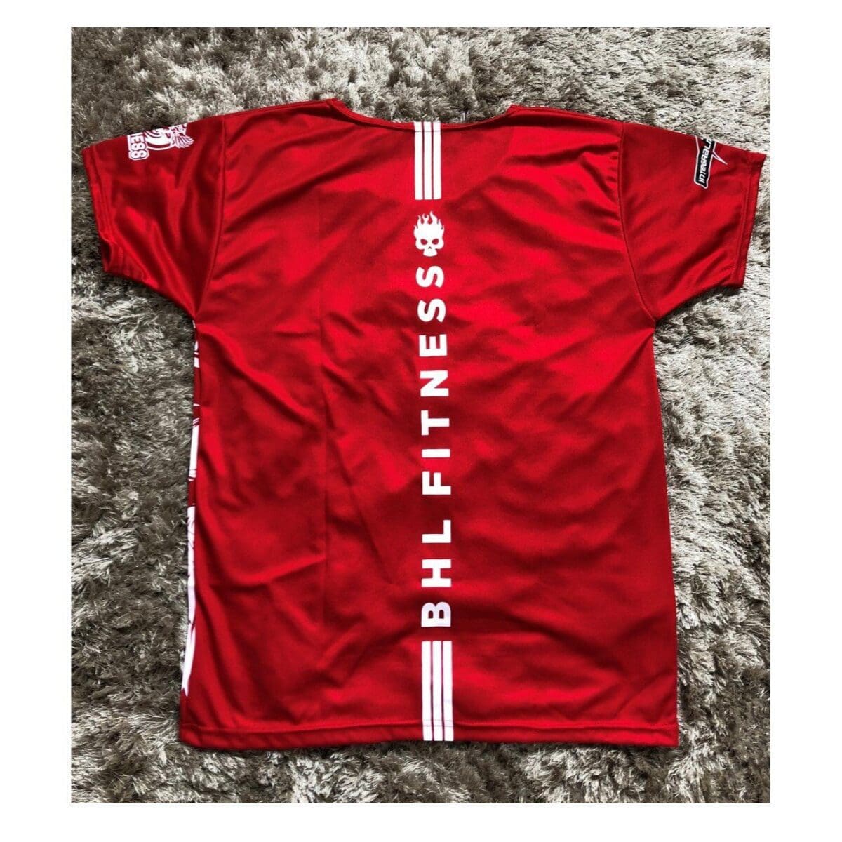 Camiseta Gola Canoa (Vermelha) - BHL Fitness - Imagem 2